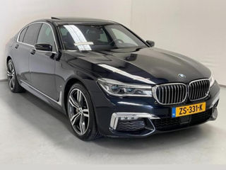 BMW 7 Series foto 2