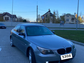 BMW 5 Series foto 2