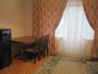 Chirie - apt 2 camere - centru str.Ismail - 300 € foto 4