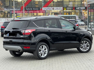 Ford Kuga foto 4