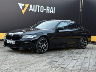 BMW 5 Series foto 6