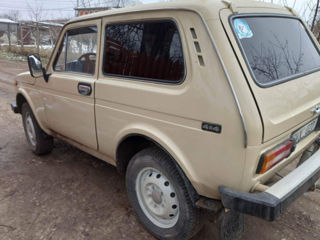 Lada / ВАЗ 2121 (4x4)