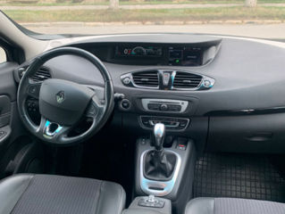 Renault Grand Scenic foto 9