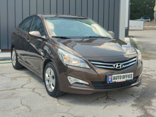 Hyundai Solaris foto 3