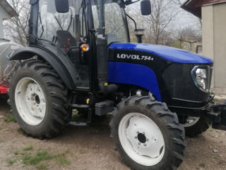 Se vinde Tractor Lovol 75