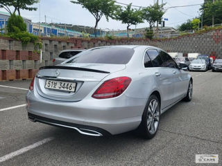 Mercedes C-Class foto 3