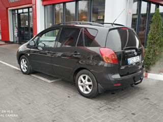 Toyota Corolla Verso foto 5