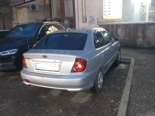 Hyundai Accent foto 3