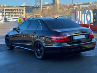 Mercedes E-Class foto 8