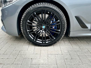 BMW 5 Series foto 14