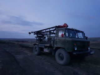 Продаю буровую установку УГБ-1ВС на базе ГАЗ-66 со всем инструментом foto 1