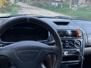 Mitsubishi Galant foto 3