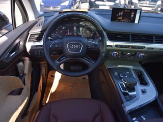 Audi Q7 foto 8