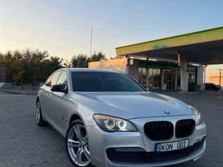 BMW 7 Series foto 2