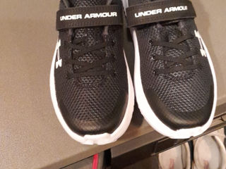 Adidași Under Armour noi copii. foto 3