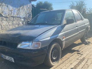 Ford Orion foto 4