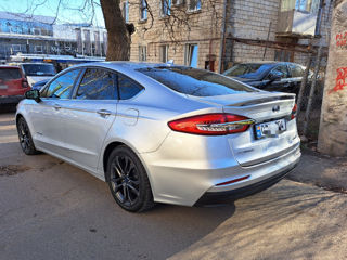 Ford Fusion foto 3