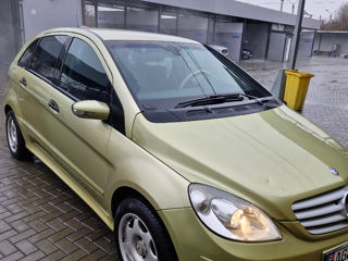 Mercedes B-Class foto 7