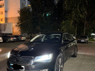 Skoda Superb foto 3