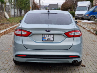 Ford Fusion foto 4