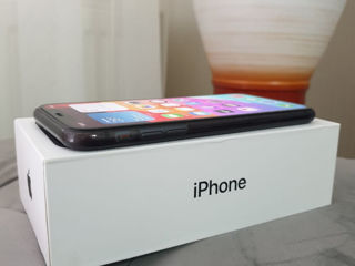 iPhone 11 64Gb Black foto 4