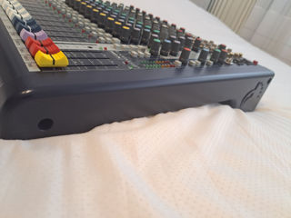 Soundcraft MFXi 8 cu rever Lexicon foto 3