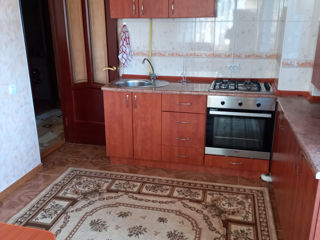 Apartament cu 2 camere, 50 m², Botanica, Chișinău foto 4