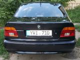 BMW 5 Series foto 10