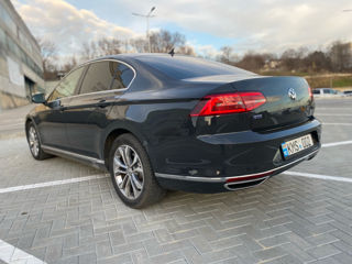 Volkswagen Passat foto 4