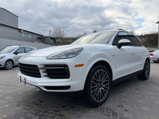 Porsche Cayenne foto 2