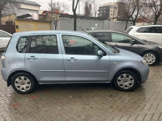 Mazda 2 foto 3