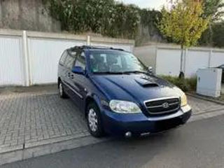 KIA Carnival foto 1