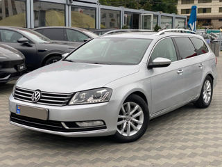 Volkswagen Passat foto 1