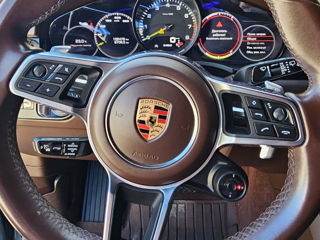 Porsche Cayenne foto 8