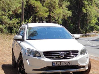 Volvo XC60 foto 1