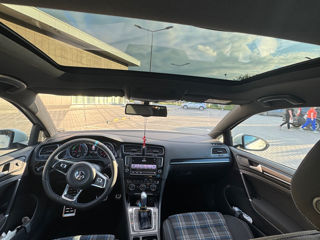 Volkswagen Golf foto 8