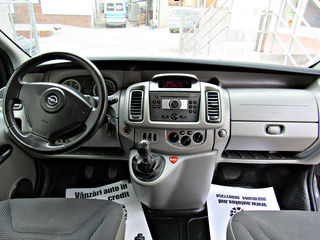 Opel Vivaro 2.5 foto 8