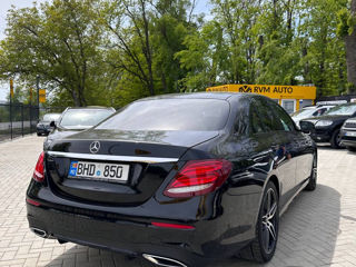 Mercedes E-Class foto 4