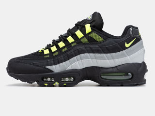 Nike Air Max 95 Black/Neon foto 1