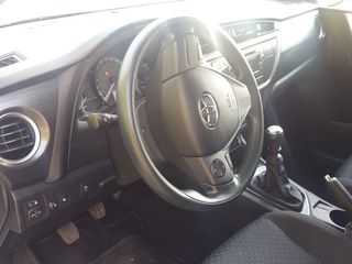 Toyota Auris foto 5