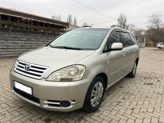 Toyota Avensis Verso