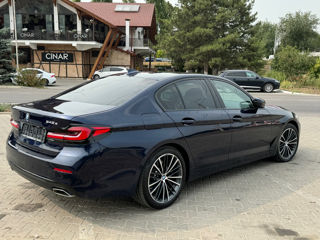 BMW 5 Series foto 8