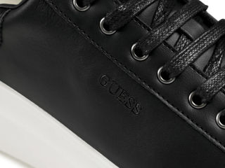 Guess 43 foto 4