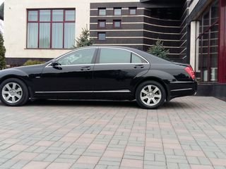 Mercedes S class long. Automobil de lux pentru orice solemnitati si ocazii.Reduceri!!! foto 6