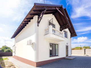 Casa individuala in doua nivele, 140 m2 si 3 ari teren, Bubuieci, str. Decebal foto 2