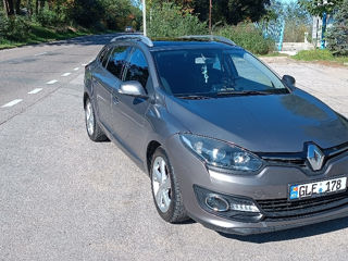 Renault Megane foto 2