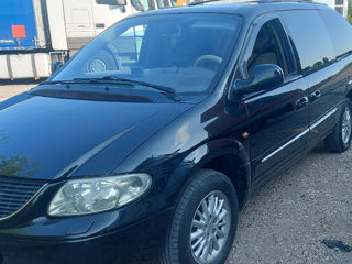 Chrysler Grand Voyager foto 2