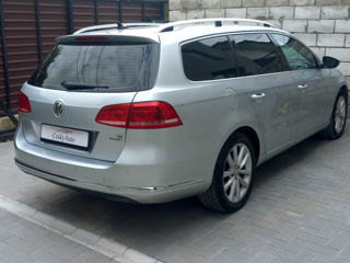 Volkswagen Passat foto 3