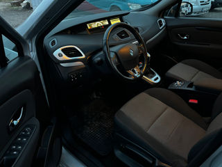 Renault Grand Scenic foto 8