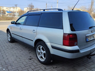 Volkswagen Passat foto 2